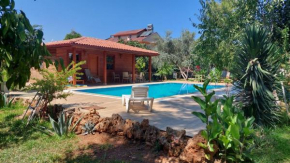 Lovely Summer House with Shared Pool in Kepez
